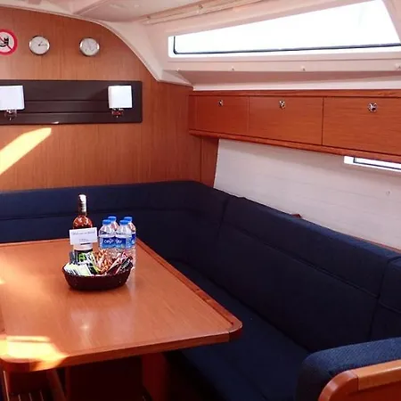 Sayanora Boat